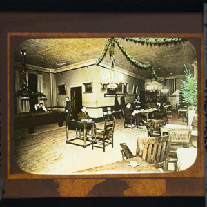 Apprentice Room at Christmas Time 1922_162.jpg